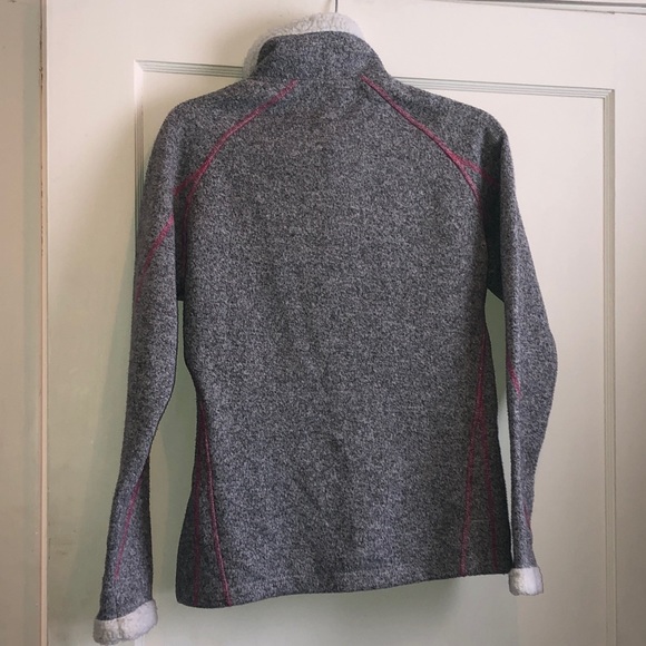 Medium women’s fleece with full zipper. - Picture 2 of 3